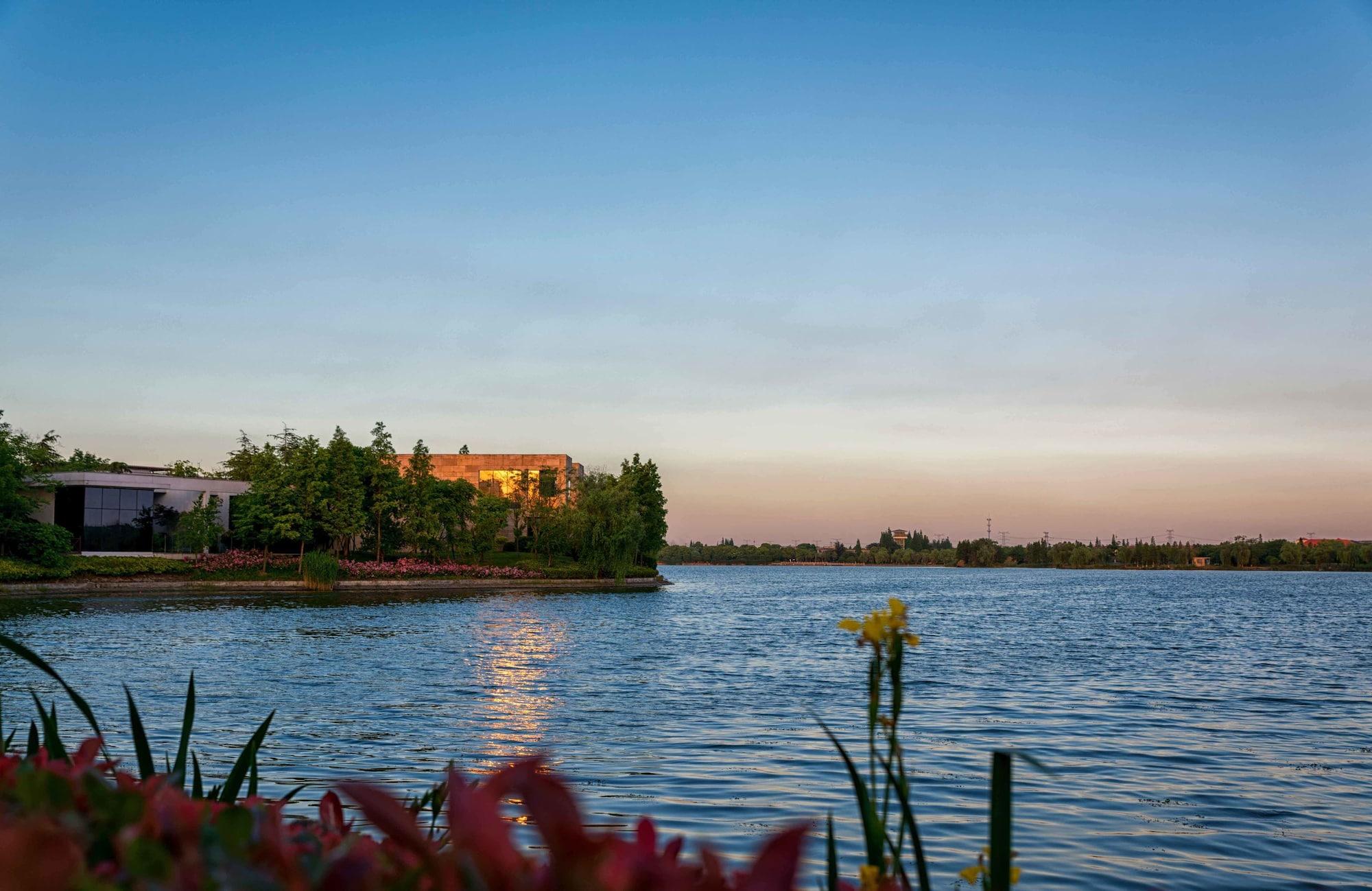Citic Pacific Zhujiajiao Jin Jiang Hotel Qingpu Exteriör bild
