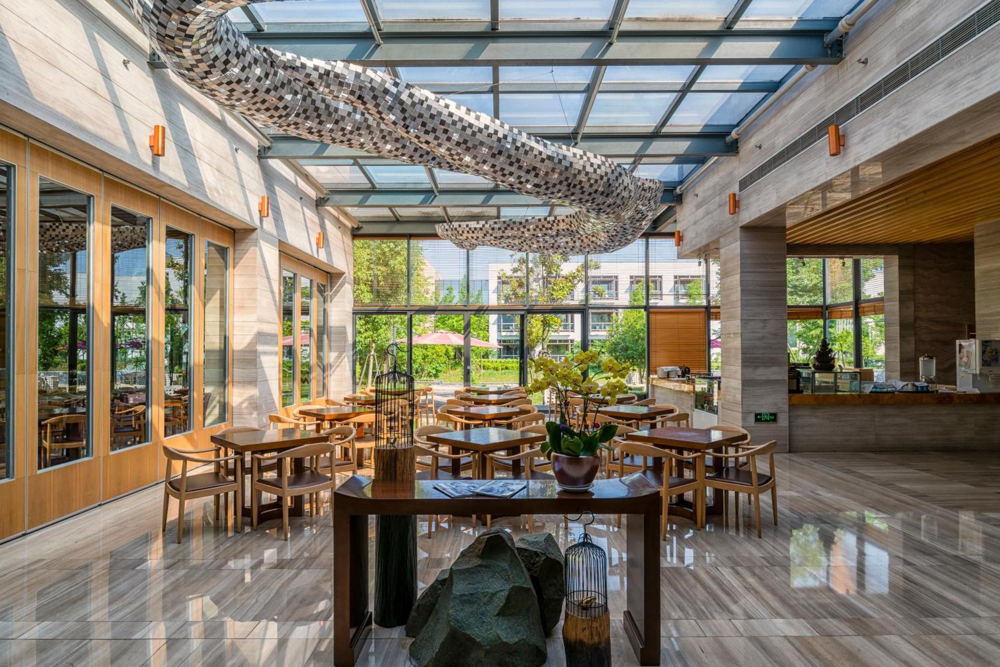 Citic Pacific Zhujiajiao Jin Jiang Hotel Qingpu Exteriör bild